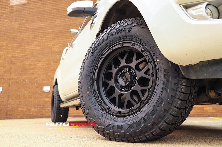 FORD RANGER GRENADE OR MATTE BLACK